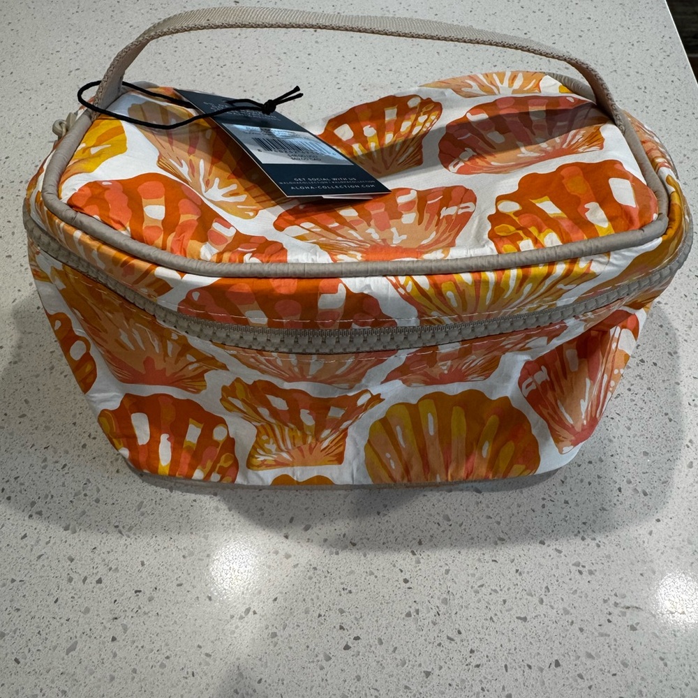 Aloha Collection NWT Super Special Limited Edition Sunrise Shells- Cabin Crew